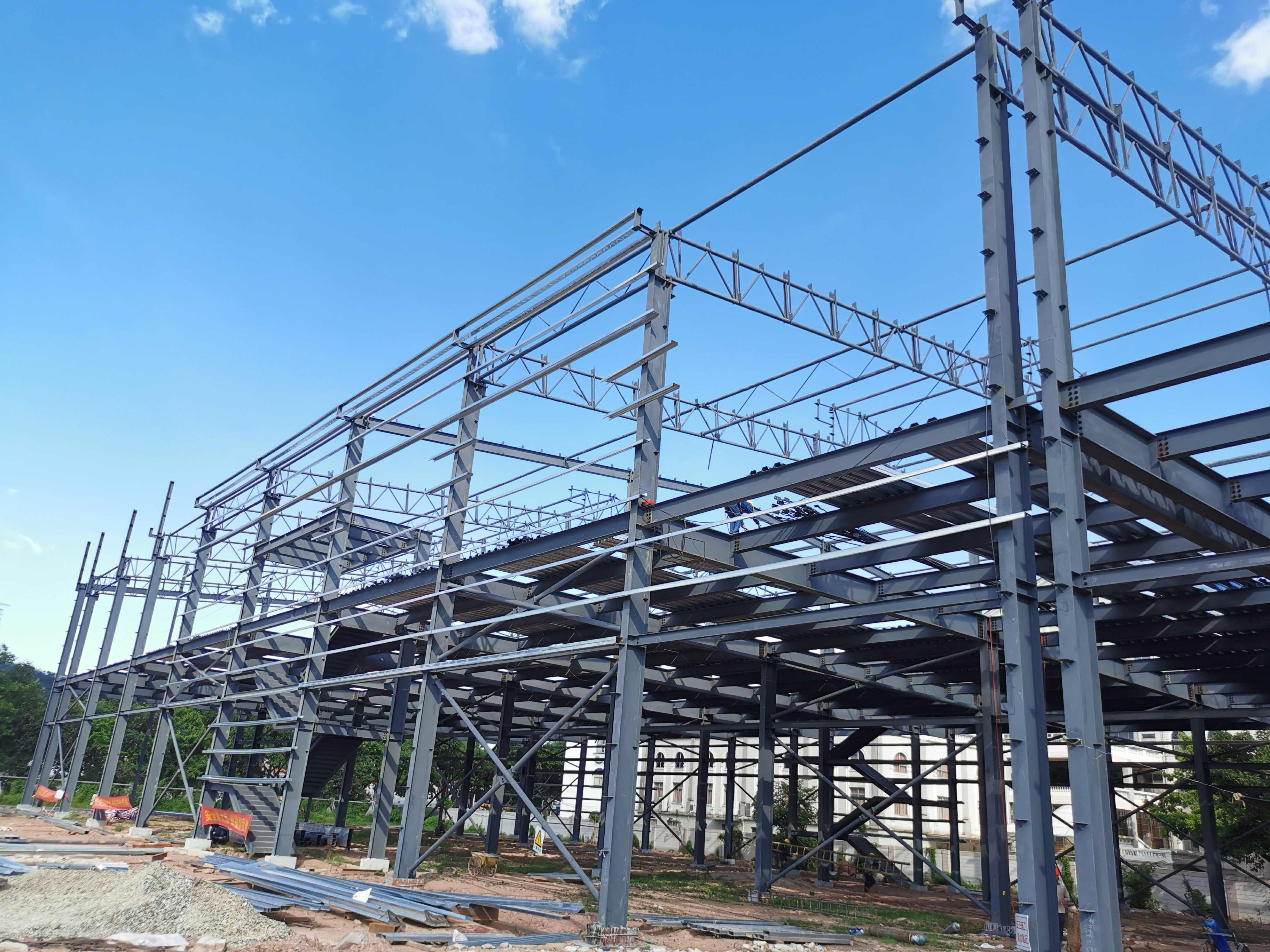鹤山市信汇物业公司钢结构仓库项目
