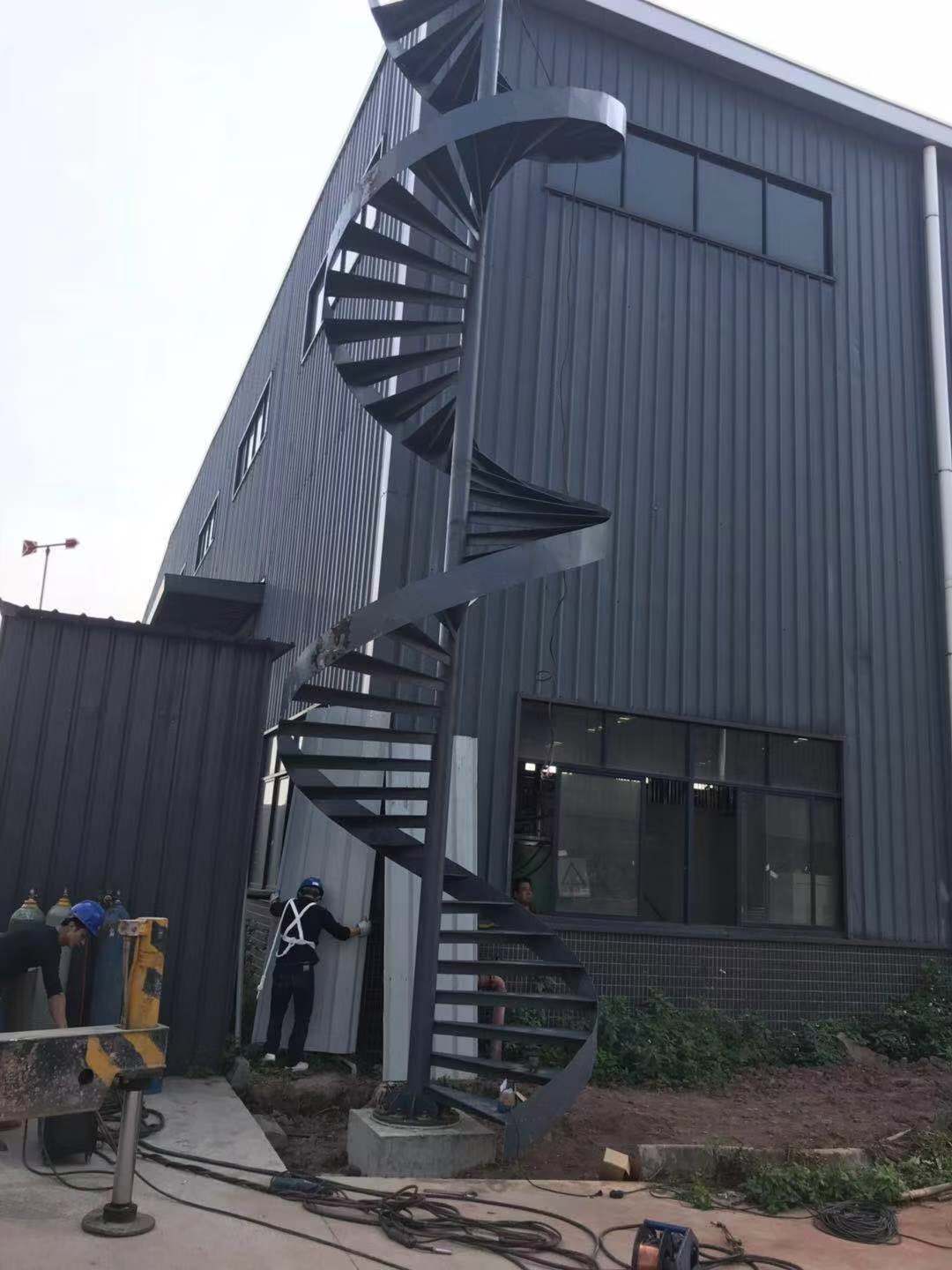 怎么做钢结构楼梯呢?
